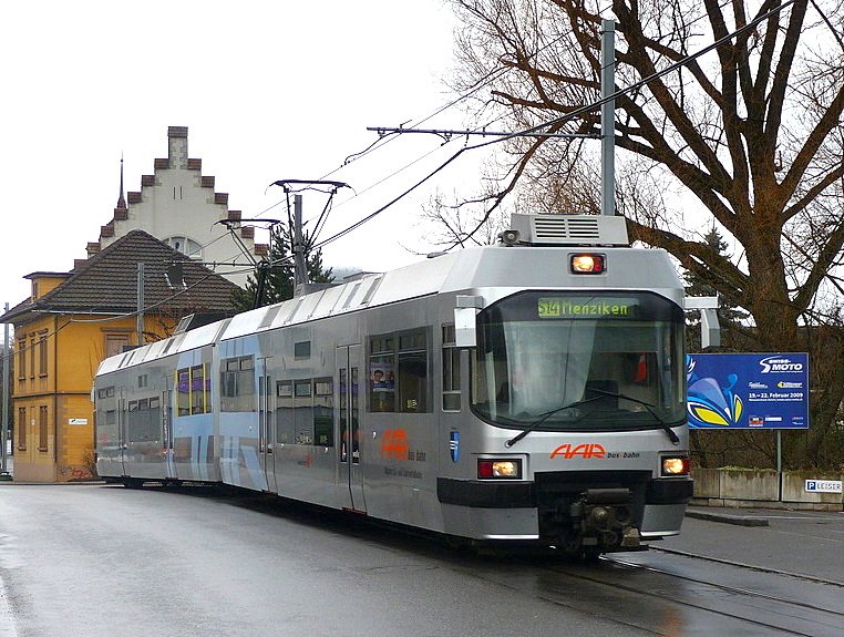 AAR - Triebwagen Be 4/8 33 unterwegs in Suhr als Regio nach Menziken am 07.02.2009