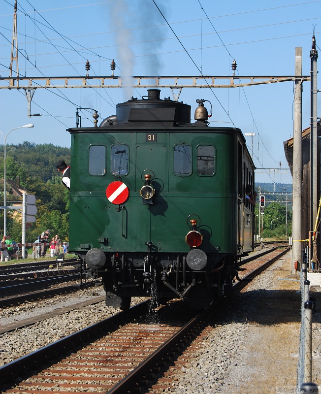 Ab auf die Anschlussstrecke nach Bad Zurzach, CZm 1/2 No. 31 Dampftriebwagen der Schweizerischen Nordostbahn NOB beim Streckenjubiläum Waldshut–Turgi am 23. August 2009 in Koblenz.