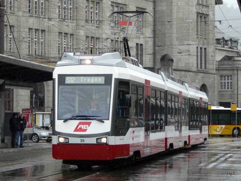 AB /TB - Triebwagen Be 4/8 35 unterwega nach Trogen bei den VBSG Haltestellen vor dem SBB Bahnhof in St.Gallen am 21.06.2009