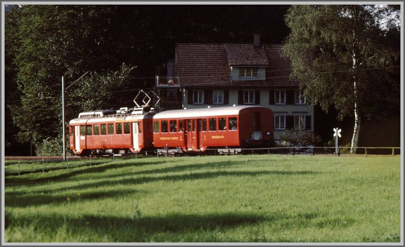 ABDeh 2/4 23 mit einem B ex. Wohlen-Meisterschwanden kurz vor Heiden. Der B befindet sich heute beim Club San Gottardo in Mendrisio und zwar immer noch mit der RHB-Anschrift. (Archiv 08/78)
