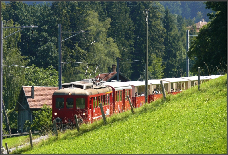 ABDeh 2/4 23 mit Velowagen und 5 Sommerwagen unterhalb von Heiden. (05.08.2009)