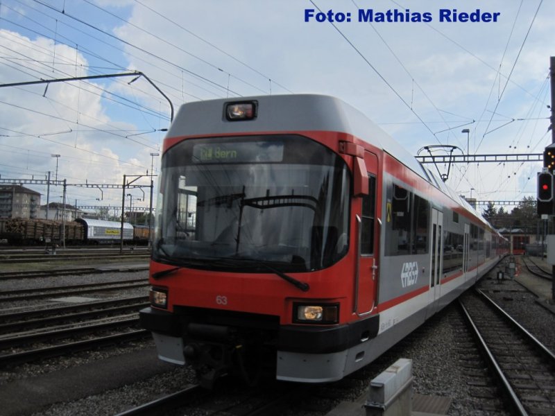 ABe 4/12 bei der Einfahrt in den Bahnhof Solothurn, in Doppeltraktion wegen dem GP Bern am 18.04.09