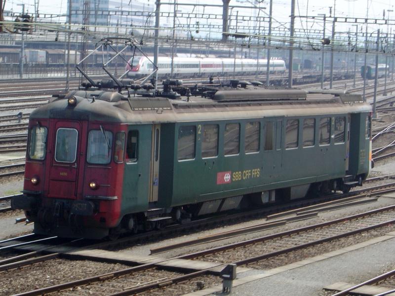 ABe 4/4 1406 am 18.6.05 in Basel