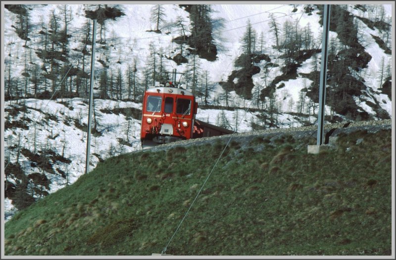 ABe 4/4 41 kurz vor Erreichen der Station Alp Grm. (Archiv 06/83)