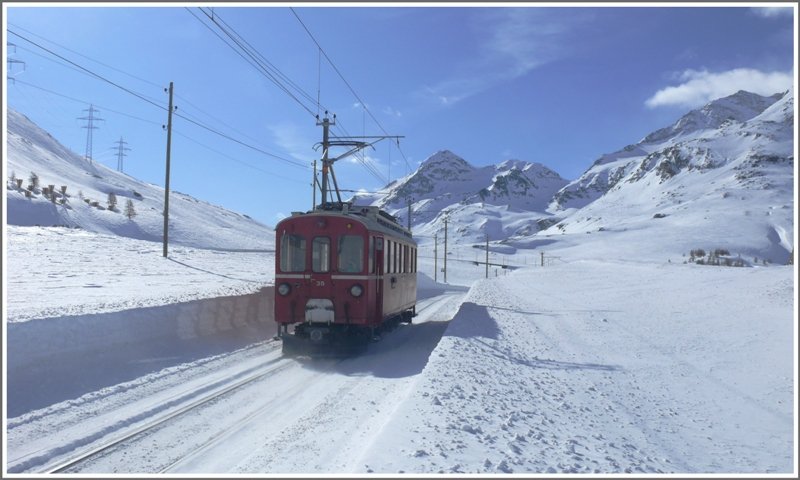 ABe 4/4 I 35 fhrt als Dienstzug nach Ospizio Bernina. (10.03.2009)