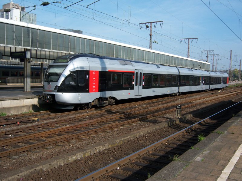 Abellio Flirt in Essen Hbf. (RB 40 nach Hagen Hbf)
Foto vom 11.10.2007