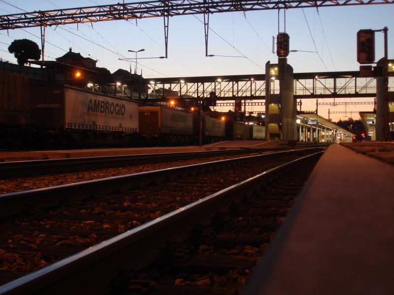 Abendstimmung im Bahnhof Spiez am 25.08.2007