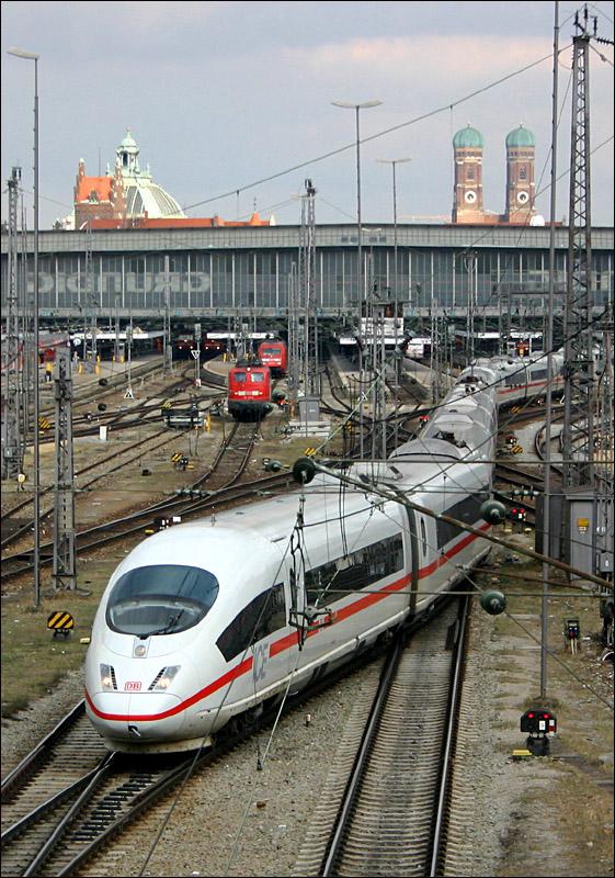 Abfahrt -

München Hauptbahnhof, 06.04.2006 (M)