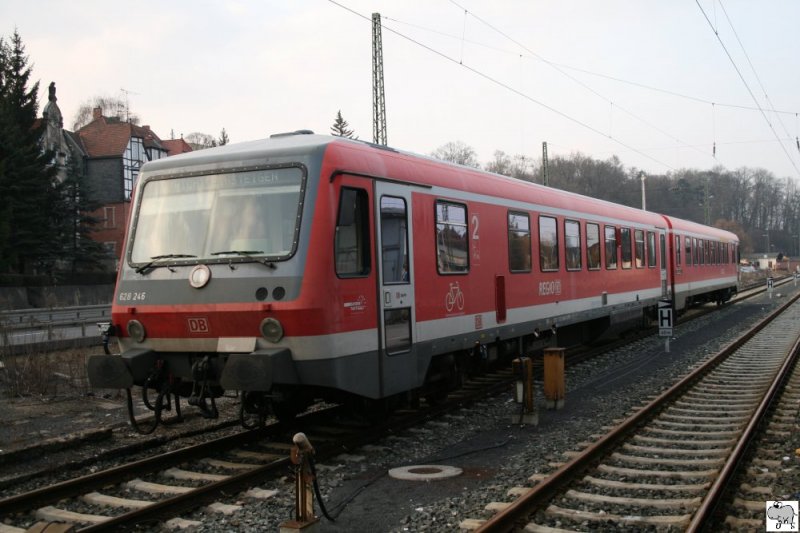 Abgestellt am 3. Mrz 2009 im Coburger Personenbahnhof 628 246 (9580 0 628 246-0 D-DB) mit Beiwagen 928 246 (9580 0 928 246-7 D-DB).