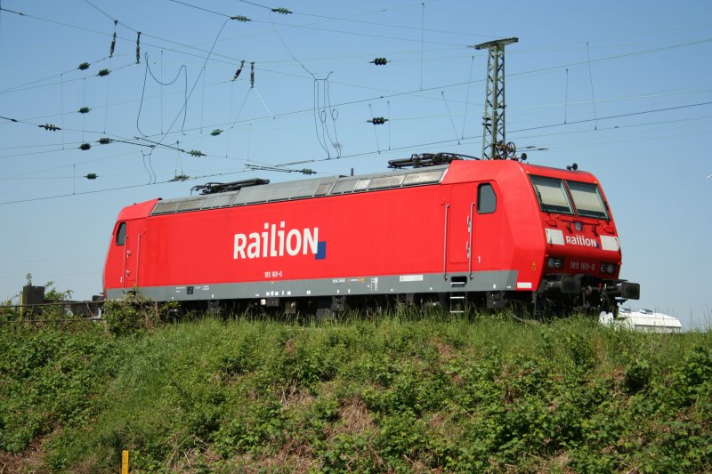 Abgestellte Railion 185 169-0 am 12.5.2008 in Kehl.
