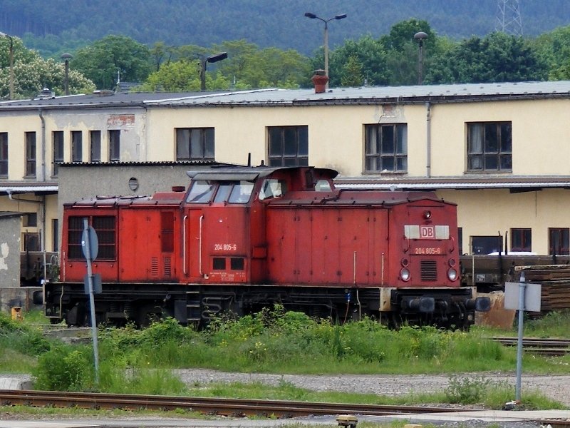 Abschied der BR 204 bei der DB: Lokportrt der 204 805-6 im Bw Saalfeld am 13.5.2009.