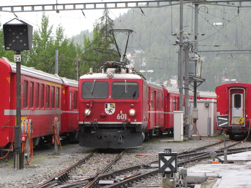 Abstellgruppe im Bahnhof St. Moritz im Juni 2009