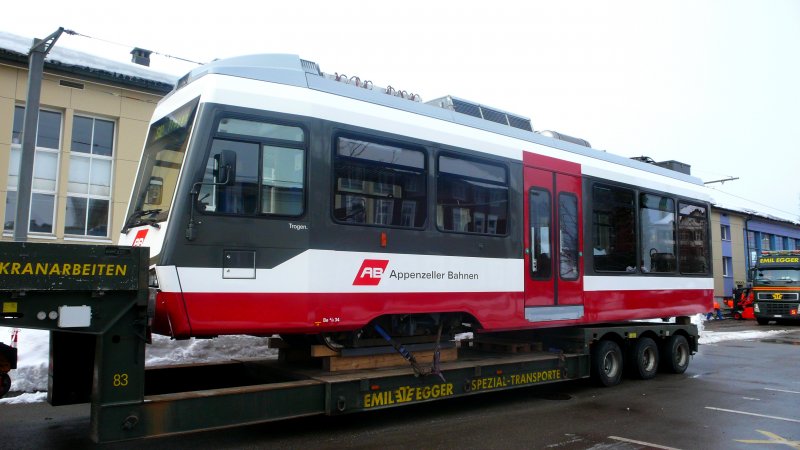 Abtransport 2 Teile der Be4/8 34 zu Stadler Altenrhein nach der Entgleisung beim Bendlehn am 01.03.09. Aufnahmedatum 10.03.09,