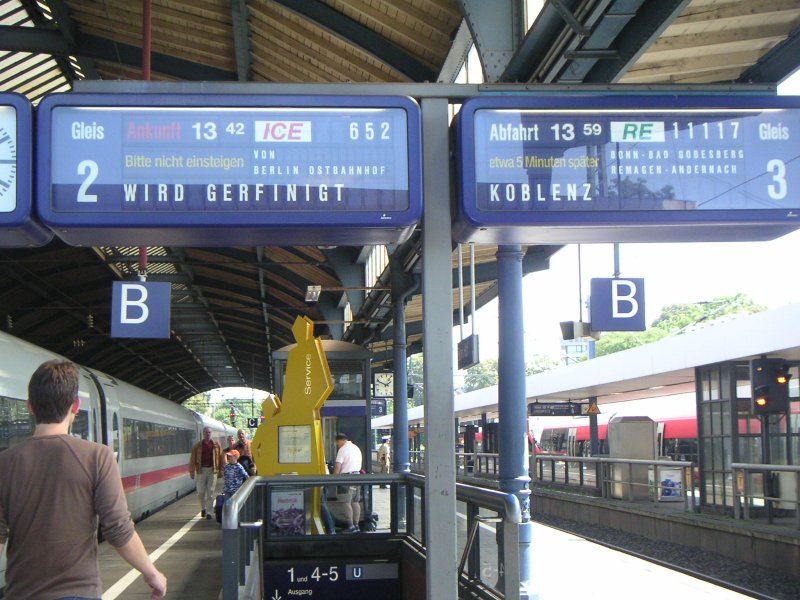 Ah ja, der ICE wirg also GERFINIGT..........