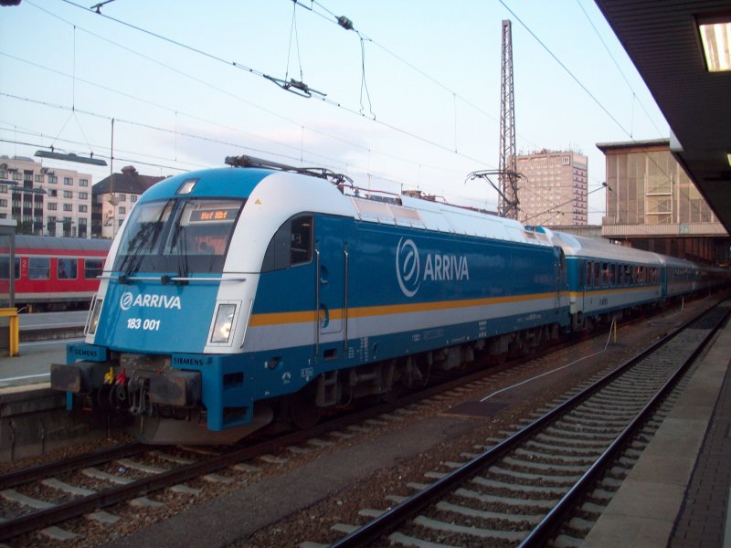 Alex nach Hof im Mnchner Hbf am 27.09.08. 