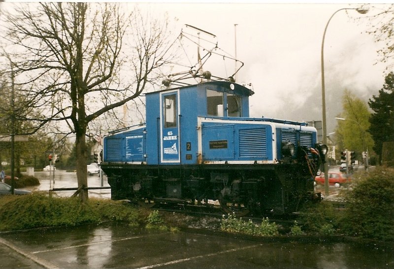 Als Lokdenkmal in Garmisch Partenkirchen ausgestellt die Zugspitzbahnlok Nr.2.Aufnahme vom Mai 1998.