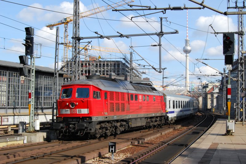 Als sie am 27. Maerz 2008 am Bahnhof Berlin Friedrichstrasse verbei fuhr, hatte 234467 fast ihr Ziel (Berlin Hauptbahnhof) erreicht.