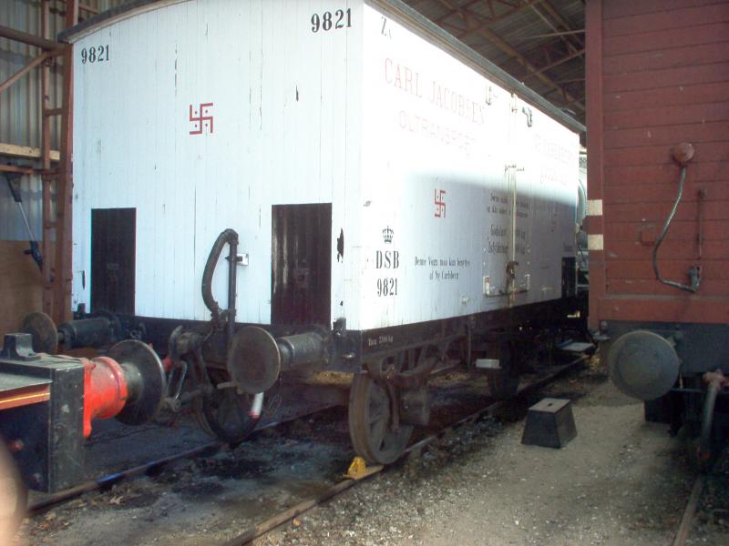 Alte Carlberg bier-k�hlwagen (br 9821 der DSB), Gr�sted Veterantreff 2006.