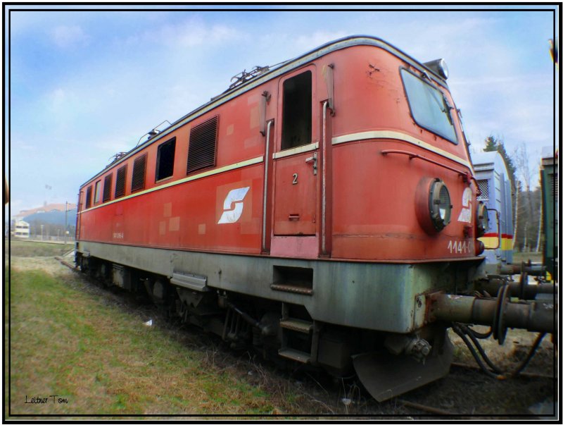 Alte E-Lok 1141 016-4 abgestellt in Knittelfeld 31.03.2007