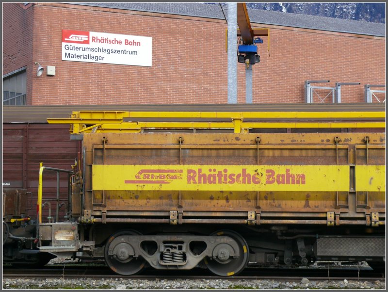 Altschotterwagen im Gterumschlagszentrum der RhB. Landquart 21.11.2007