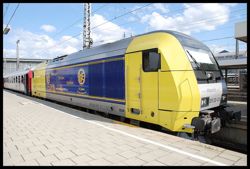 ALX L�nderbahn Und SBB GmbH''25 Jahre Eisenbahn-Erlebnisreisen'' Mit ALX 86714 Steht Auf Gleis 27 Im Bahnhof M�nchen-Hbf(GL.27-36) Und F�hrt um 17:21h Nach Oberstdorf.28.07.07 
