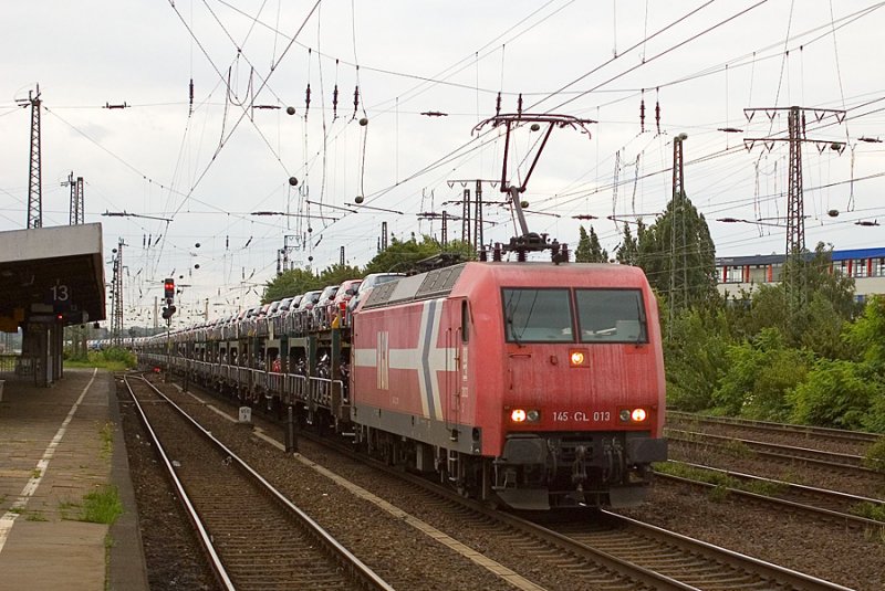 Am 03.08.2007 durchquerte 145-Cl 013 den Bahnhof Hamm in Westfalen.

Am Haken hatte sie DGS 48322 Opelwerke Rsselsheim-Guben

Den Zug bespannt wie man sieht die HGK...die Wagen stellt ARS Altmann.