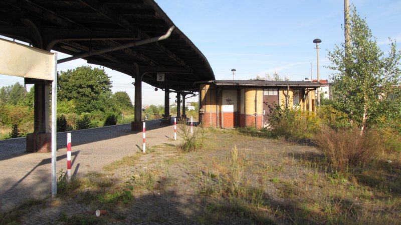 Am 07.02 1882 ging der Bstg. A am Bf Berlin Ostkreuz in Betrieb am 30.08.2009 ist fr immer Schlu.Letztes Foto vor den Bau bzw. Abrissarbeiten in der Sdkurve am 24.08.2009.