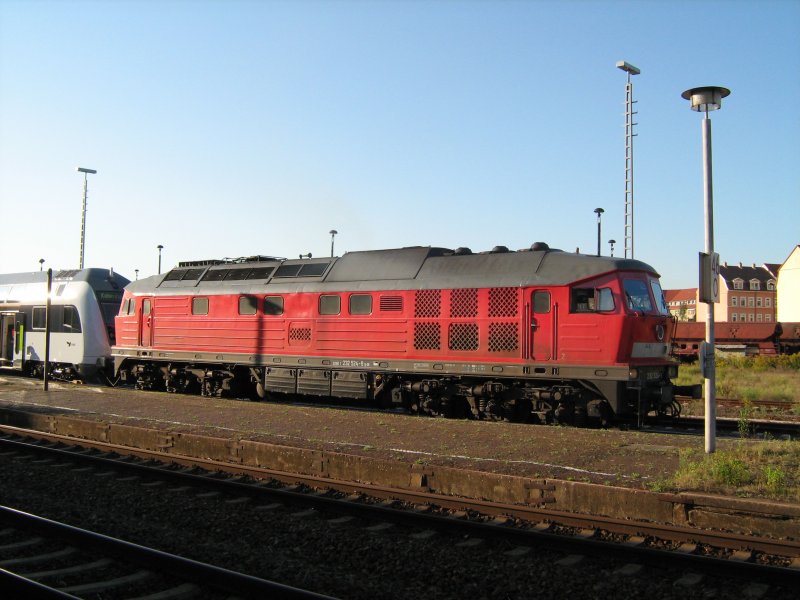 Am 08.09.2009 am Morgen im Bahnhof Bautzen - Probefahrt Bmbardier mit Doppelstockwgen fr die DSB. Zuglok ist 232 542.