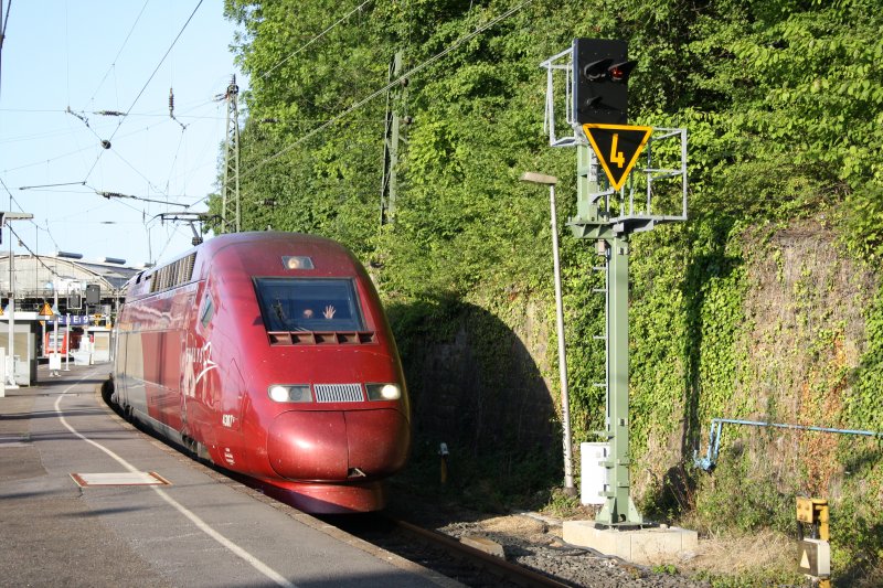 Am 15.08.09 fuhr mir der TGV der BR 4307 in Aachen HBF vor die Linse.