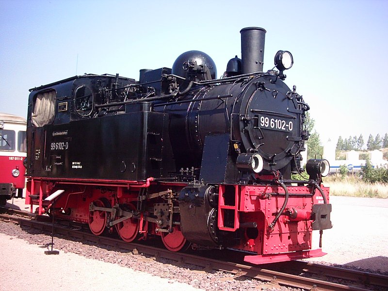 Am 1.6.06 stand 99 6102 (Fiffi)kalt auf dem Abstellgleis in Gernrode zur Fahrzeugausstellung.