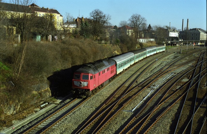 Am 17. Januar 1999 hat 234546 mit der RB5010 gerade Bautzen verlassen.