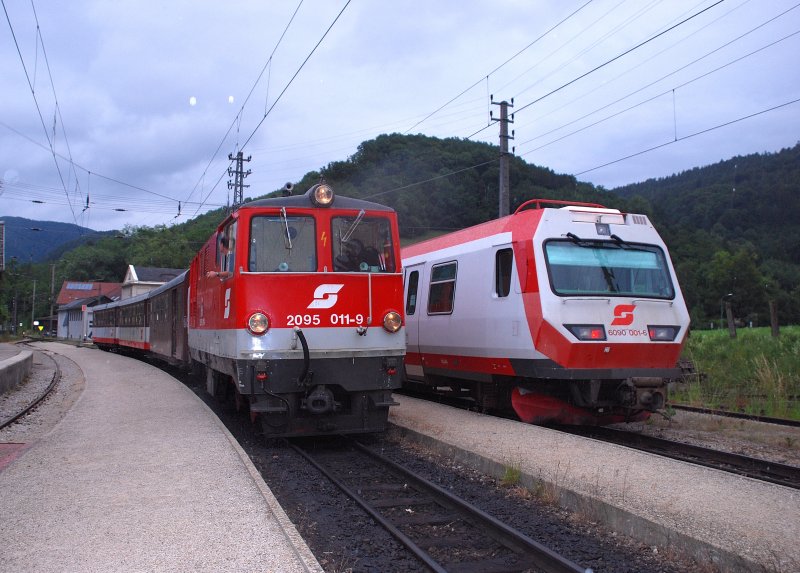 Am 19. Juni 2009 wurde der R 6841 von St.Plten nach Laubenbachmhle von der 2095 011-9 bespannt und der 4090 001 bildete den R 6816 von Laubenbachmhle nach St.Plten. Die beiden Zge kreuzten sich in Kirchberg an der Pielach.