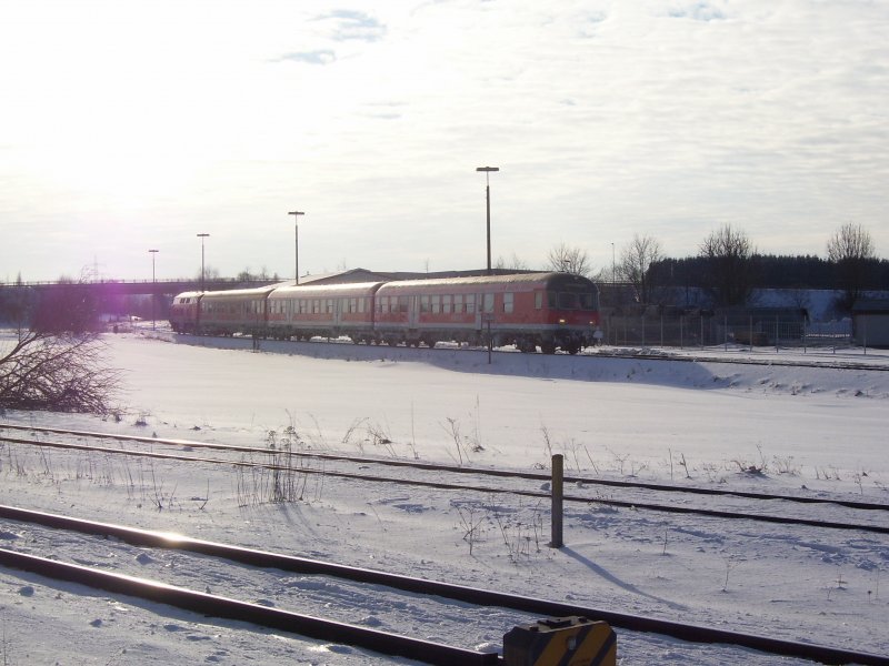 Am 19.2.2009 fhrt der RE nach Augsburg in Buchloe ein.