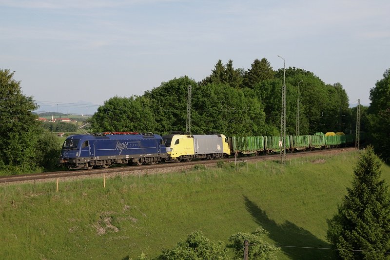 Am 20.05.09 fuhr der mgw Taurus 183 500 mit leerem Holzzug aus St. Johann in Tirol in Richtung Mnchen.