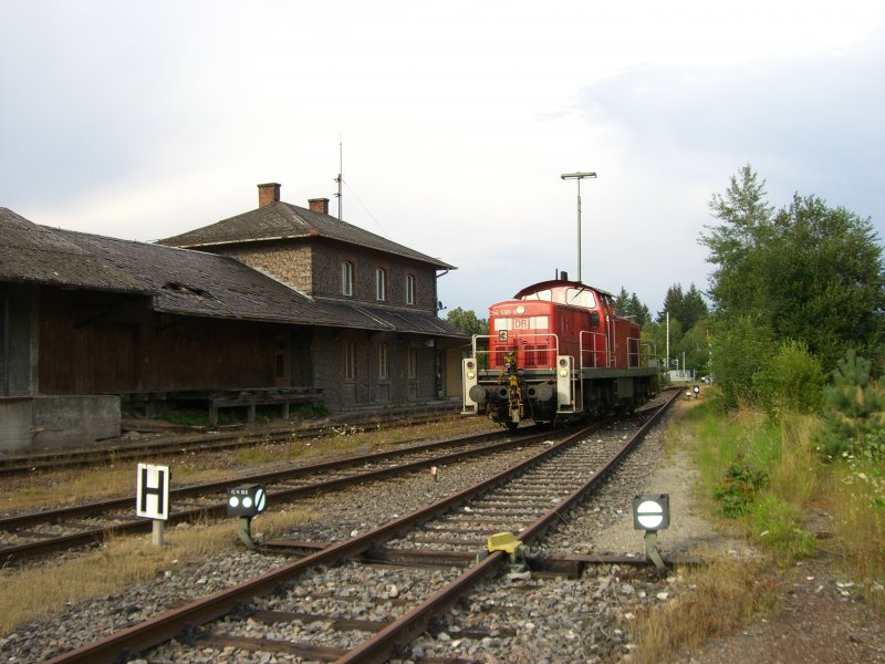 Am 20.07.2007 rangiert 294 598 im Hirschauer Bahnhof. (Strecke Amberg-Schnaittenbach)