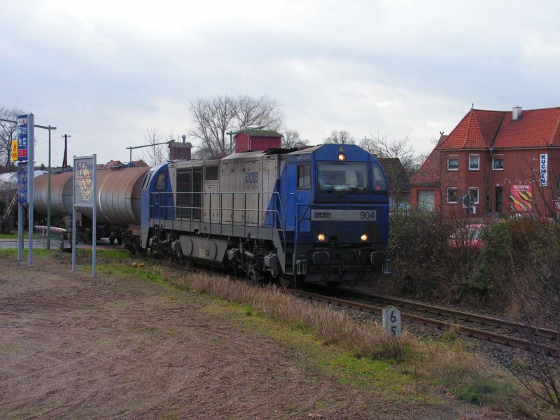 Am 2.1.07 gegen 13:30 Uhr rollt G2000 der RAG mit dem DGS 89679 (Liebenau - Westerholt) ber den B in Marklohe/Lemke