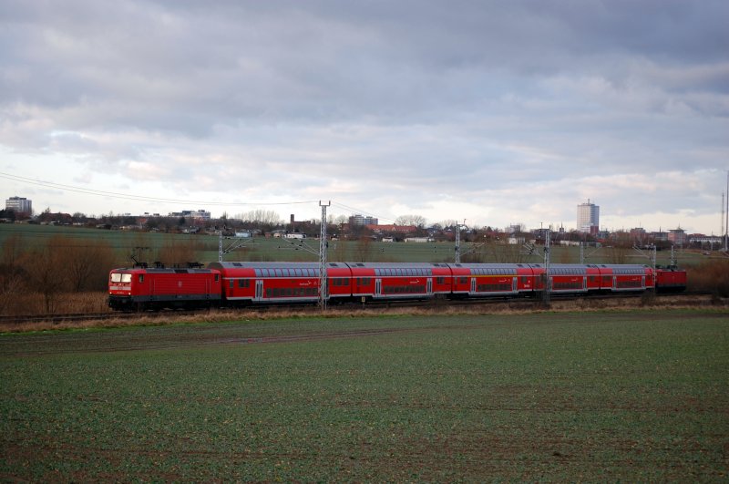 Am 22.01.2008 RE1 Hanseexpress Richtung Hamburg mit 2x BR 112 unterwegs hat Rostock verlassen.