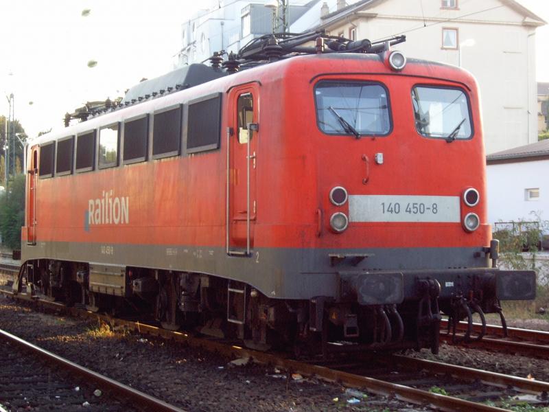 Am 22.9.05 stand 140 450 von Railion in Worms abgestellt.
