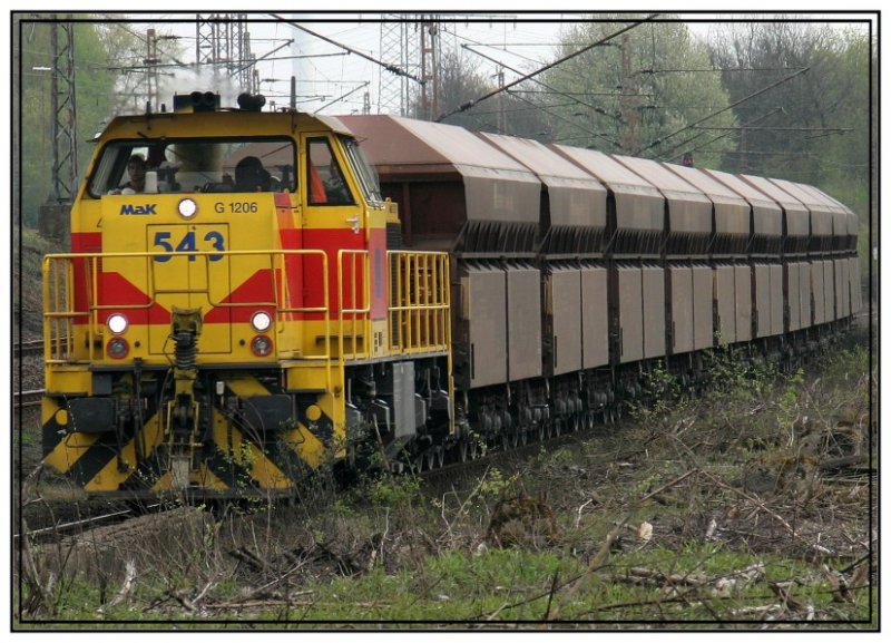 Am 23.04.2008 hat EH543 der Eisenbahn und Hfen Duisburg mit Gz hat die Bismarcker Senke durchfahren.