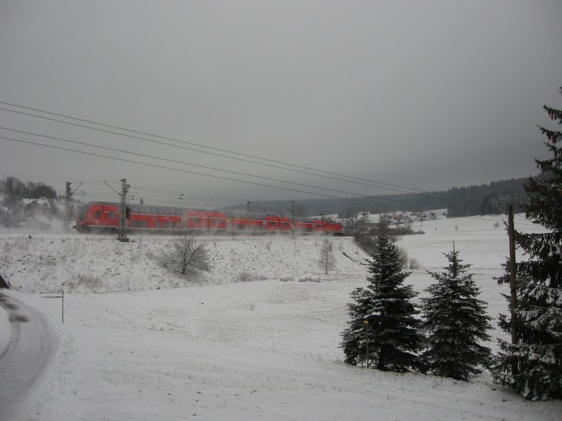 Am 23.1.07 fuhr der RE oder IRE nach Konstant hier ist er kurz vor St.Georgen/Schwarzwald