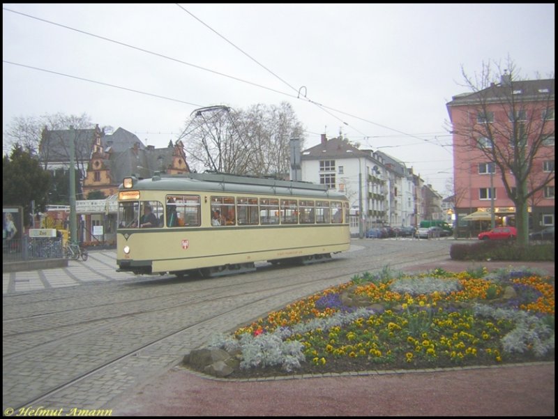 Am 24.03.2007 legte der L-Triebwagen 124 (ex 224 D�WAG 1956) bei einer Sonderfahrt auch einen Fotohalt an der Wendeschleife der Haltestelle Zoo ein.