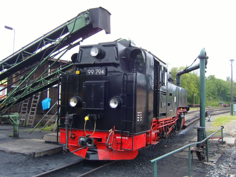 Am 24.05.2008 wird 99 794 fr ihren nchsten Einsatz nach Kurort Oberwiesenthal, in Cranzahl mit Wasser versorgt.