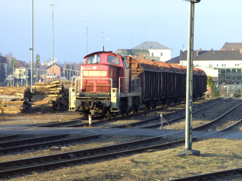 Am 25.02.2008 rangiert 294 816 einige holzwagen in NWDO