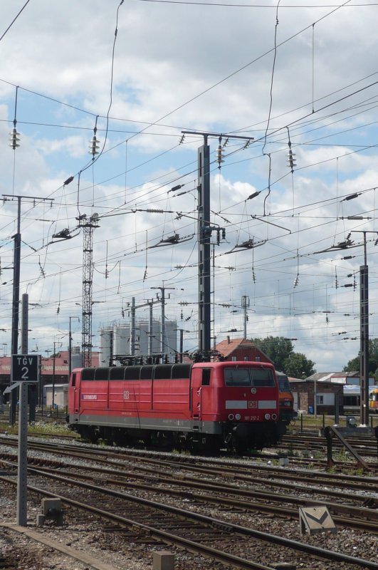 Am 25.07.09 stand die 181 212-2  Luxembourg  abgestellt im Bahnhofsvorfeld des Strasbourger Bf´s.