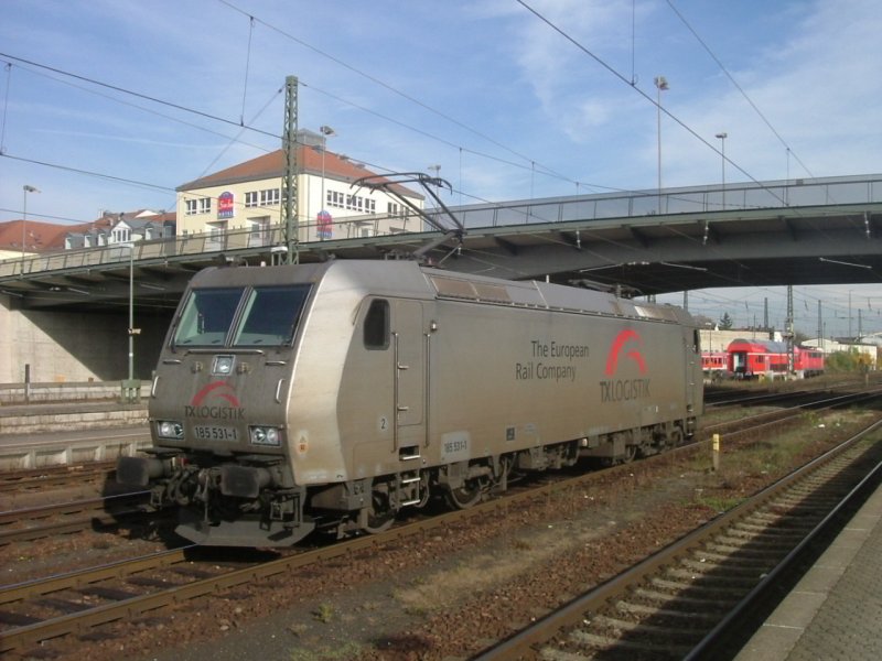 Am 25.10.2005 fuhr 185 531 durch Regensburg.