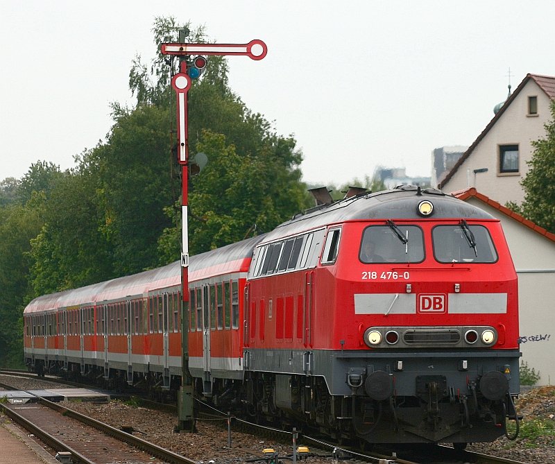 Am 29. August 2008 erreicht 218 476 vom Bh Karlsruhe mit dem RE 4834 (Heilbronn-Mannheim) den Bahnhof von Bad Rappenau.