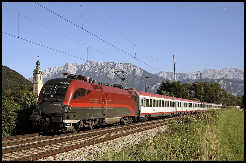 Am 29.07.2009 durfte 1116 206 den OEC 663  Erlebnis Demokratie , Feldkirch - Wien Westbahnhof, bespannen und konnte am Kloster Raisach abgelichtet werden.
