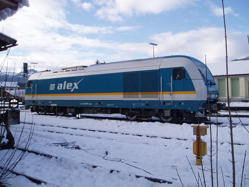 Am 30.12.2007 ist die ALEX ARRIVA BR 223 067 in Oberstdorf um ca.14 Uhr beim tglichen Umspannen des Alex in Oberstdorf zu beobachten.Dies geschieht tglich von ca.8 Uhr frh bis ca. 20 Uhr Abend im 2 Stunden tackt.