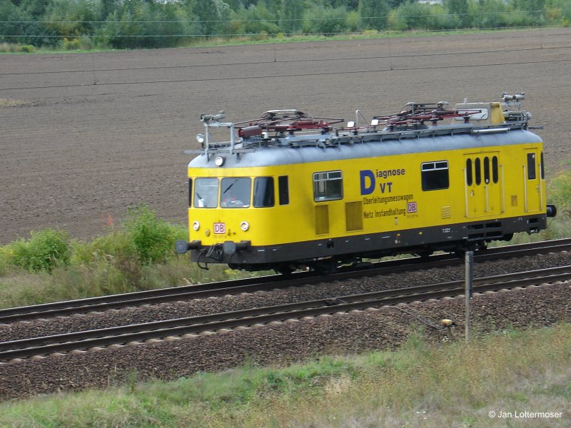 Am 4.10.06.___Ein Oberleitungsmesswagen auf dem Weg von Braunschweig Richtung Helstedt.