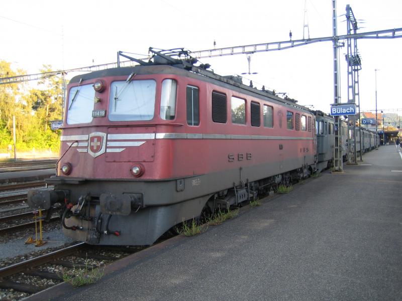 Am 9.10.05 war die Ae 6/6 ''Appenzell I. Rh.'' zusammen mit 6 Schwesterloks in Blach abgestellt.